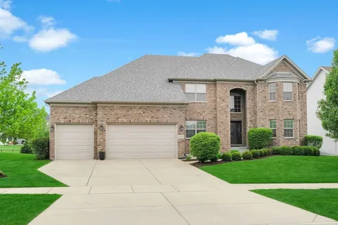 4231 Honey Locust Drive Naperville IL 60564