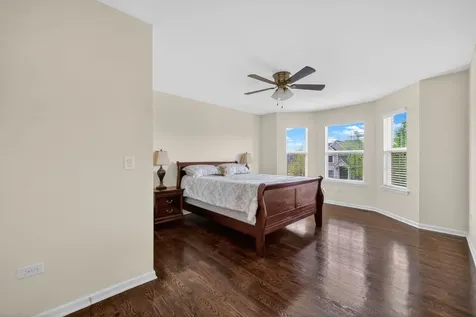 4231 Honey Locust Drive Naperville IL 60564