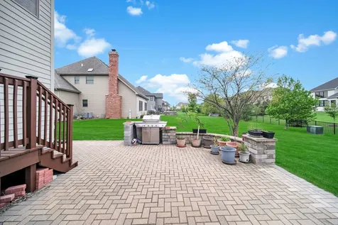4231 Honey Locust Drive Naperville IL 60564