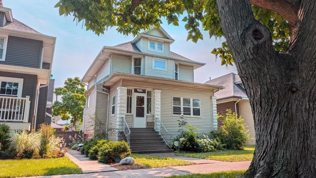 4019 North Leamington Avenue Chicago IL 60641