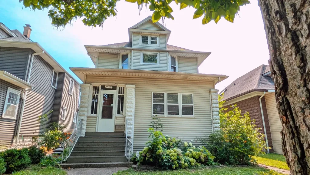 4019 North Leamington Avenue Chicago IL 60641
