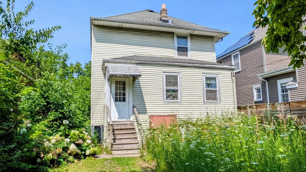 4019 North Leamington Avenue Chicago IL 60641