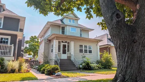 4019 North Leamington Avenue Chicago IL 60641