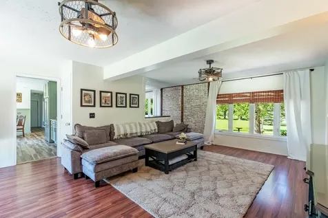 1212 Algonquin Road Fox River Grove IL 60021