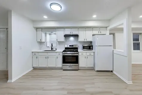 3115 North Oakley Avenue Chicago IL 60618