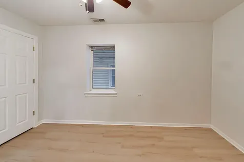 3115 North Oakley Avenue Chicago IL 60618