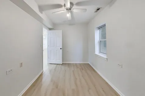3115 North Oakley Avenue Chicago IL 60618