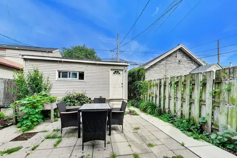 3115 North Oakley Avenue Chicago IL 60618