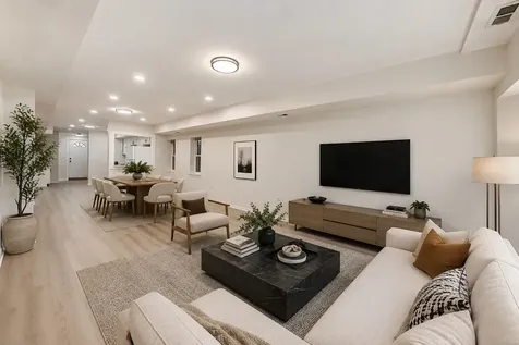 3115 North Oakley Avenue Chicago IL 60618