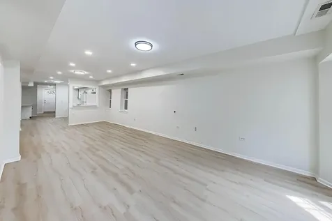 3115 North Oakley Avenue Chicago IL 60618