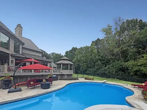 3001 Glen Eagles Court St. Charles IL 60174