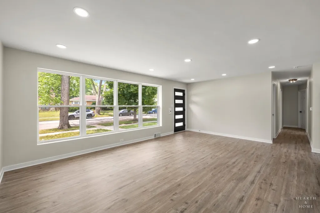9513 Lowell Avenue Skokie IL 60076