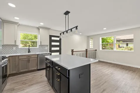 9513 Lowell Avenue Skokie IL 60076