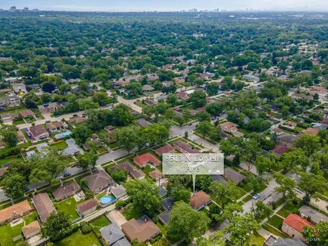 9513 Lowell Avenue Skokie IL 60076