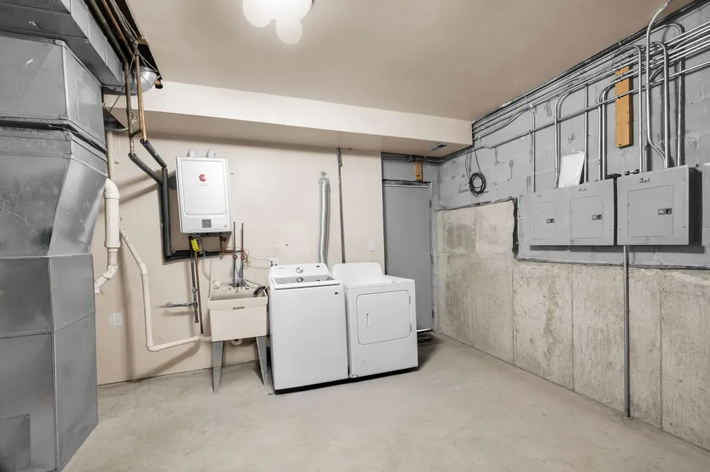 1214 West Ohio Street Chicago IL 60642
