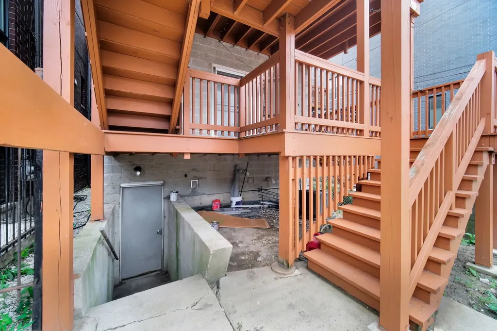 1214 West Ohio Street Chicago IL 60642