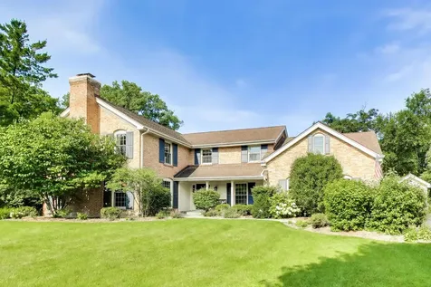 2113 Middlefork Road Northfield IL 60093
