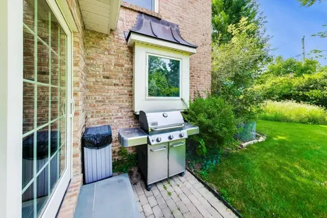 2113 Middlefork Road Northfield IL 60093