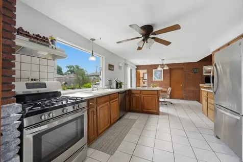 9817 Tulley Avenue Oak Lawn IL 60453