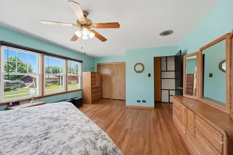 9817 Tulley Avenue Oak Lawn IL 60453