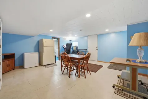 9817 Tulley Avenue Oak Lawn IL 60453