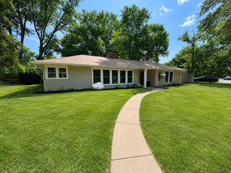 230 Mantua Street Park Forest IL 60466