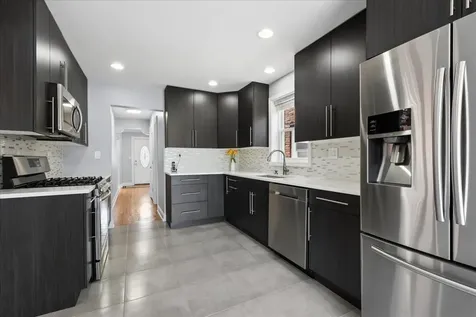 2924 West Jerome Street Chicago IL 60645