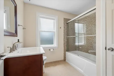 2924 West Jerome Street Chicago IL 60645