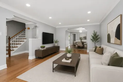 2924 West Jerome Street Chicago IL 60645