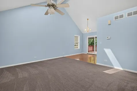 2005 Sutton Court Joliet IL 60435