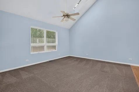 2005 Sutton Court Joliet IL 60435