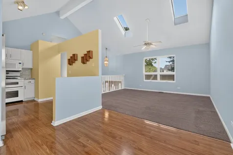 2005 Sutton Court Joliet IL 60435