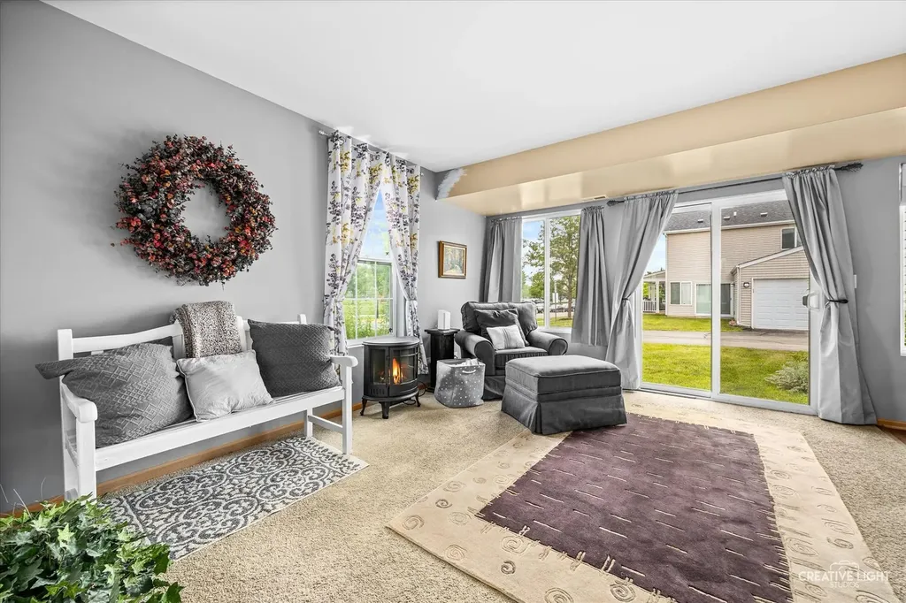 909 Four Seasons Boulevard Aurora IL 60504