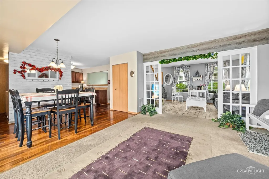 909 Four Seasons Boulevard Aurora IL 60504
