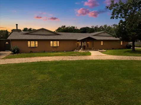 311 North Gerrard Street Chenoa IL 61726