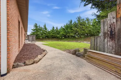 311 North Gerrard Street Chenoa IL 61726