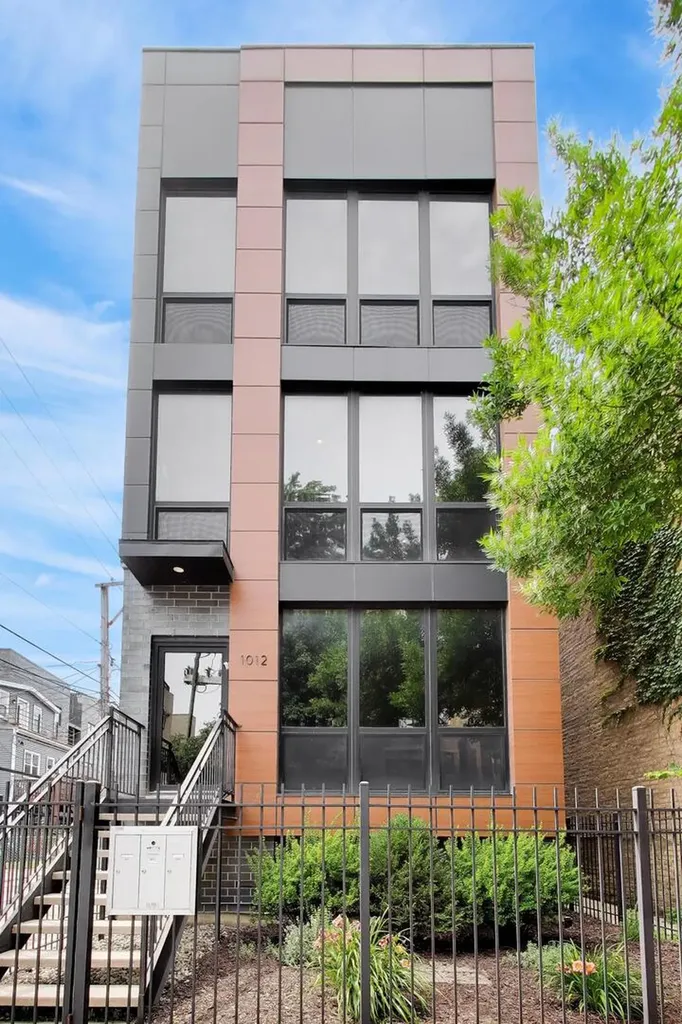 1012 North Paulina Street Chicago IL 60622