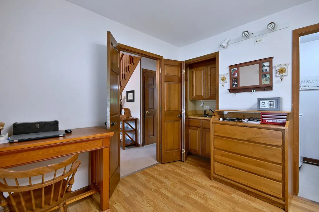 27W168 Chartwell Drive Winfield IL 60190