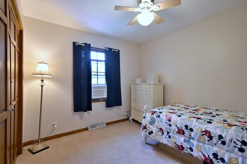 27W168 Chartwell Drive Winfield IL 60190