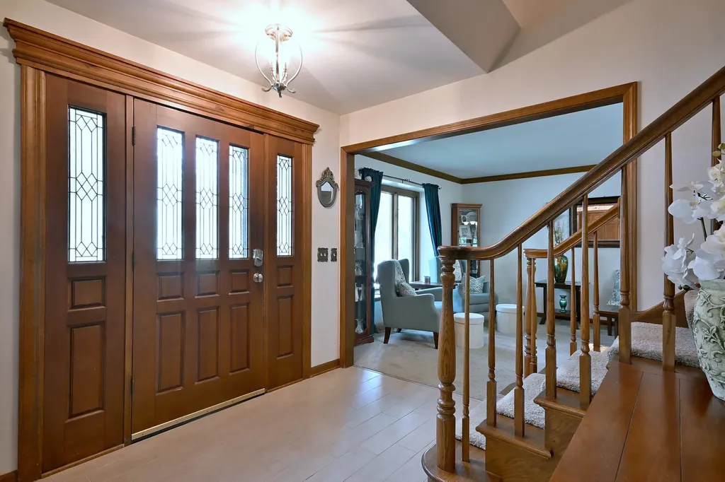 27W168 Chartwell Drive Winfield IL 60190