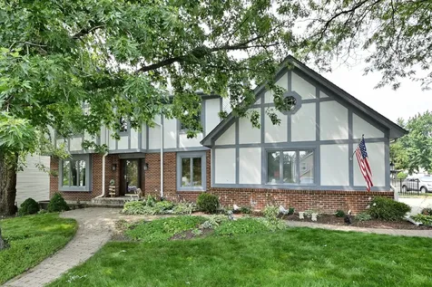 27W168 Chartwell Drive Winfield IL 60190