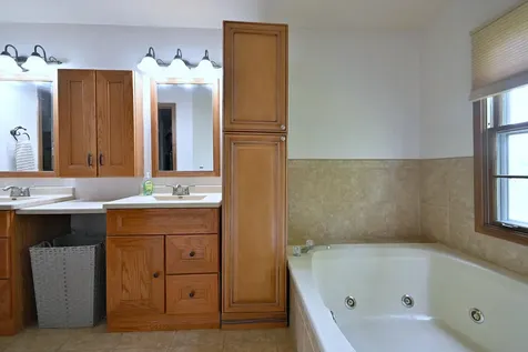 27W168 Chartwell Drive Winfield IL 60190