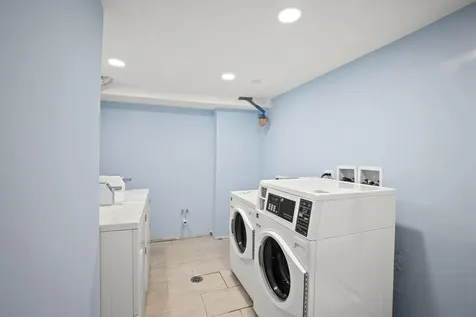 8440 West 95th Street Hickory Hills IL 60457
