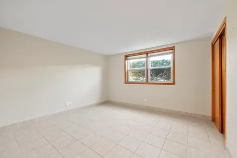 8440 West 95th Street Hickory Hills IL 60457