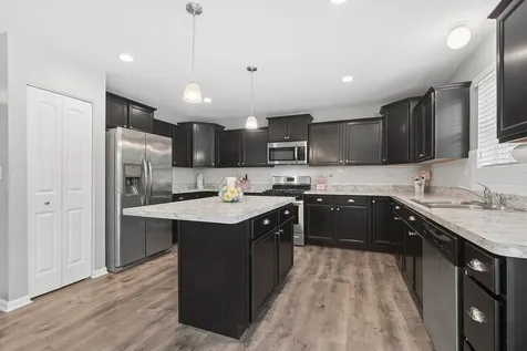 1651 Glenbrooke Lane New Lenox IL 60451