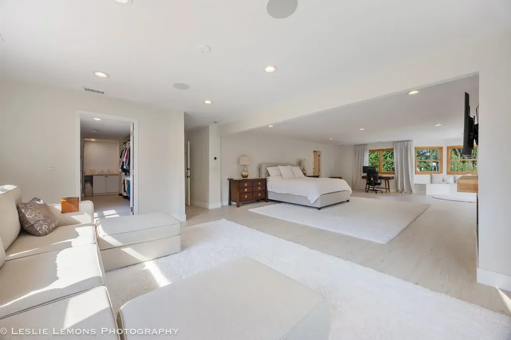 8S452 Bell Drive Naperville IL 60565