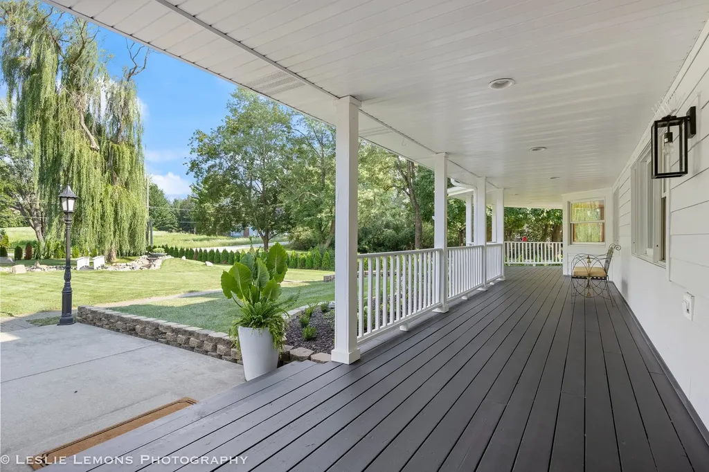 8S452 Bell Drive Naperville IL 60565