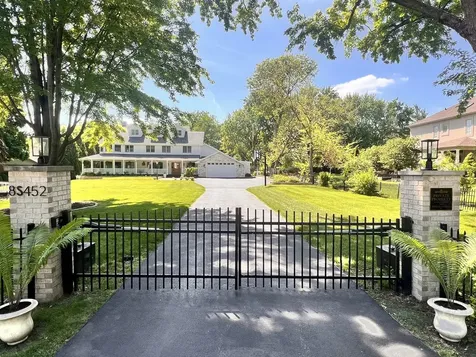 8S452 Bell Drive Naperville IL 60565
