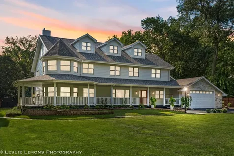8S452 Bell Drive Naperville IL 60565