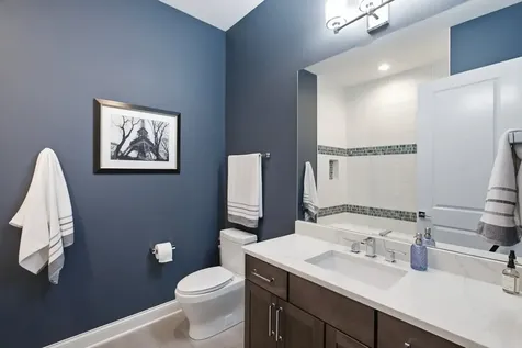 5820 North Clark Street Chicago IL 60660